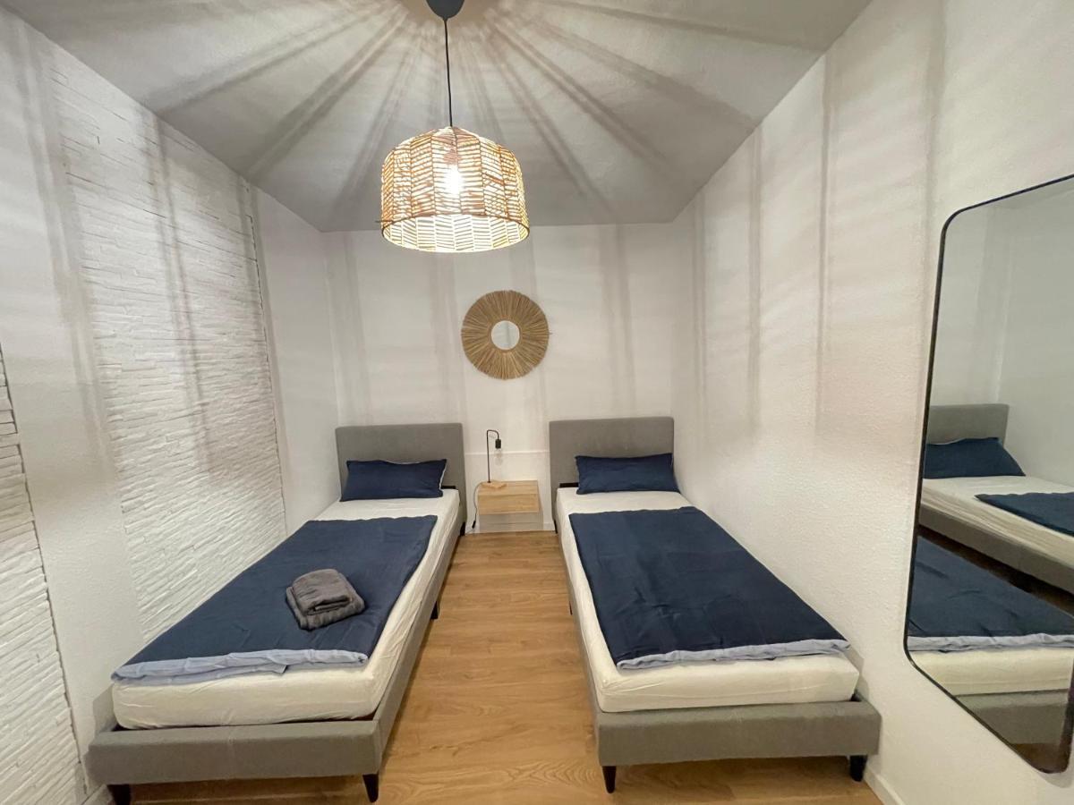 150Qm - 5 Rooms - Free Parking - Mallibase Apartments Hannover Dış mekan fotoğraf